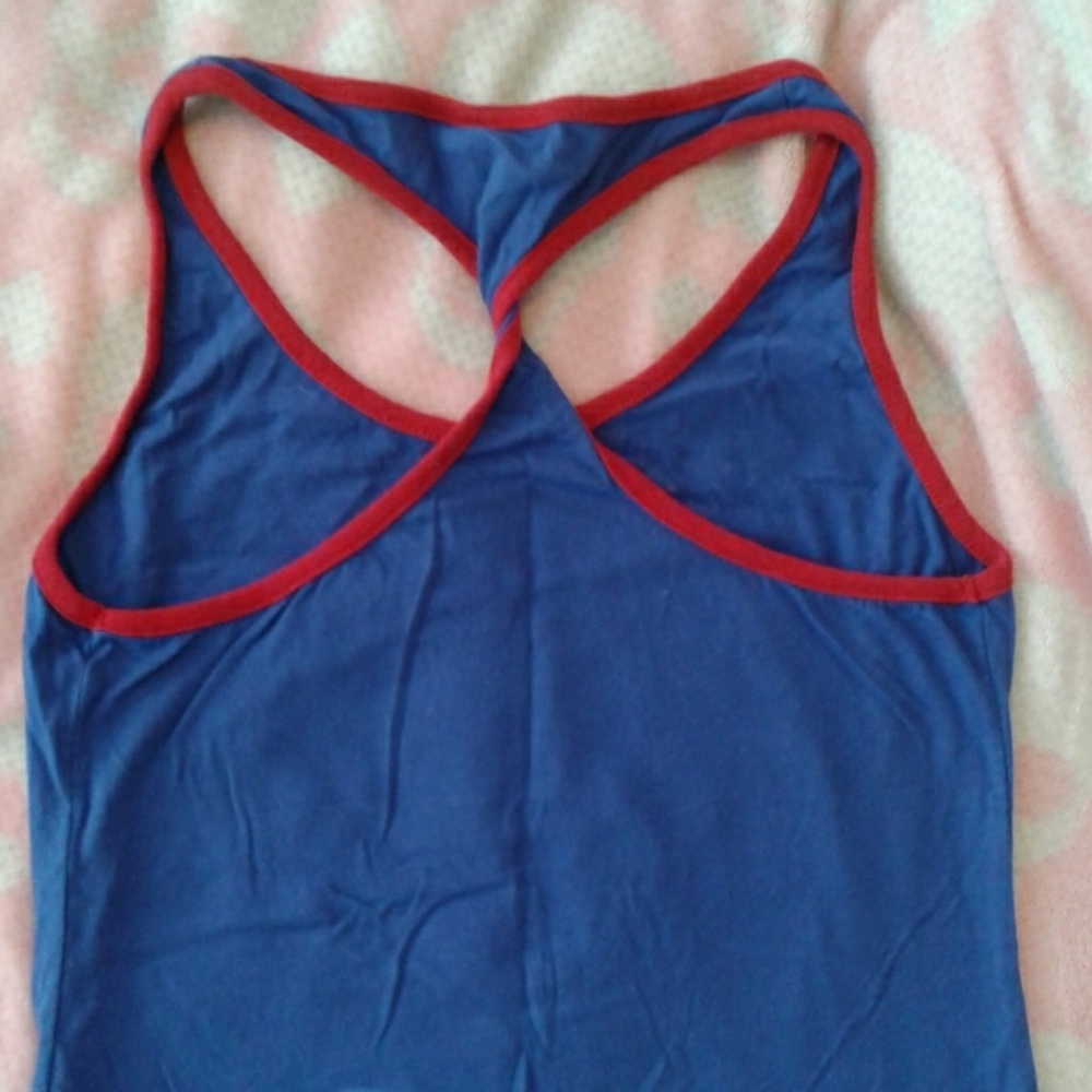Bundle of 2 cute tanks - Picture 5 of 5